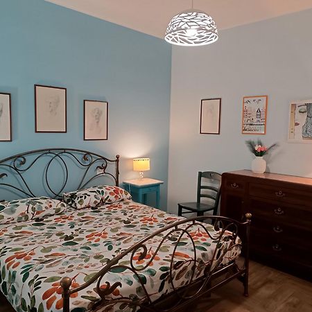 Casa Azzurra Lejlighed Giardini Naxos Eksteriør billede