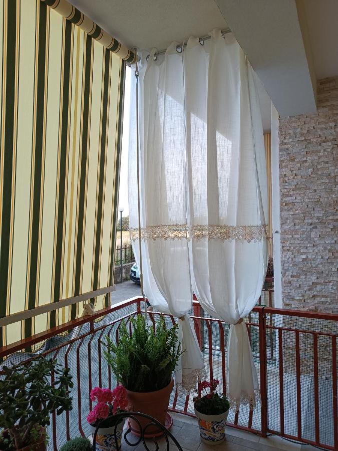 Casa Azzurra Lejlighed Giardini Naxos Eksteriør billede