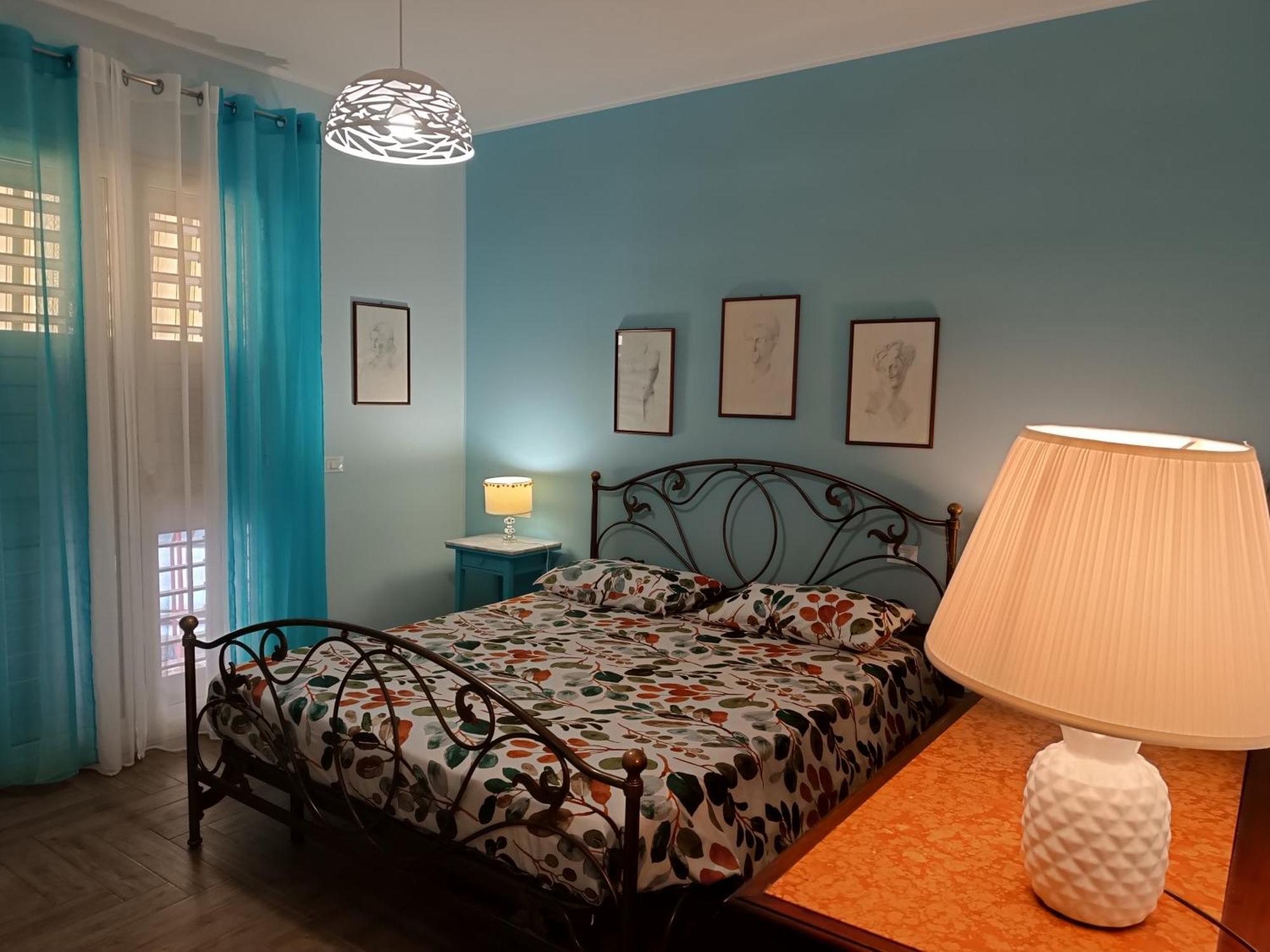 Casa Azzurra Lejlighed Giardini Naxos Eksteriør billede